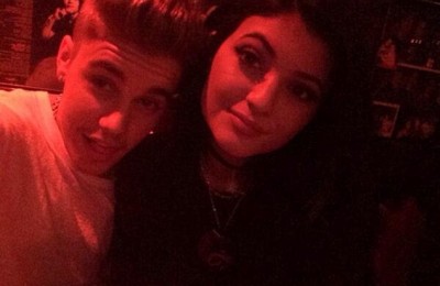Justin-Bieber-and-Kylie-Jenner-in-party-2014-whatisusa.info