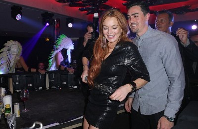 Lindsay-Lohan-out-for-party-with-brother-Michael-photos-whatisusa.info